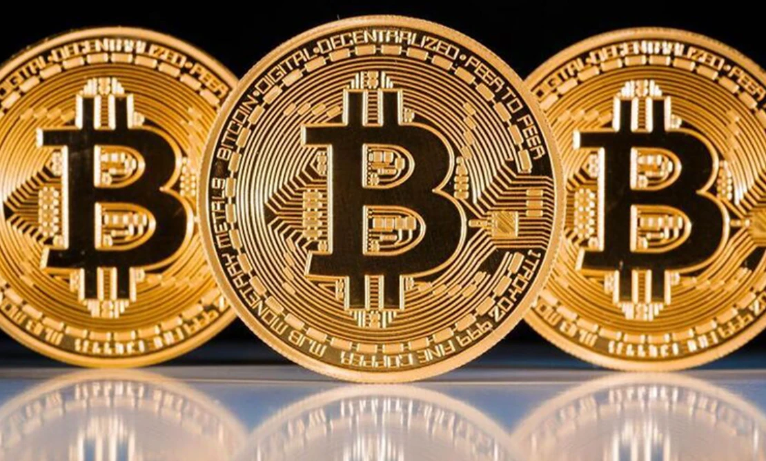 美联储政策与政治压力下 比特币稳守11.4万美元