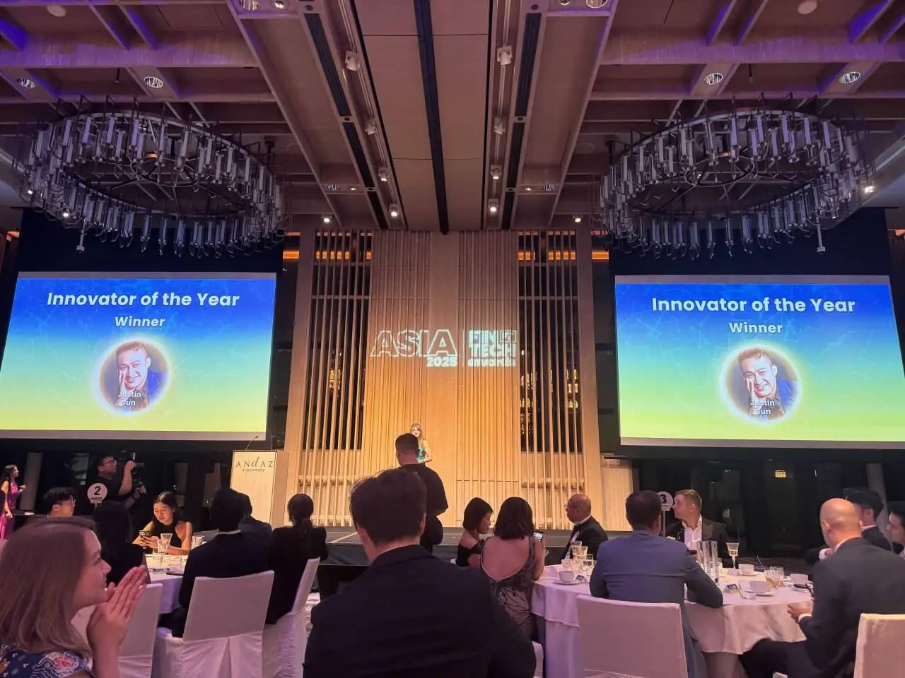 孙宇晨荣获2025年Asia FinTech Awards年度创新者大奖